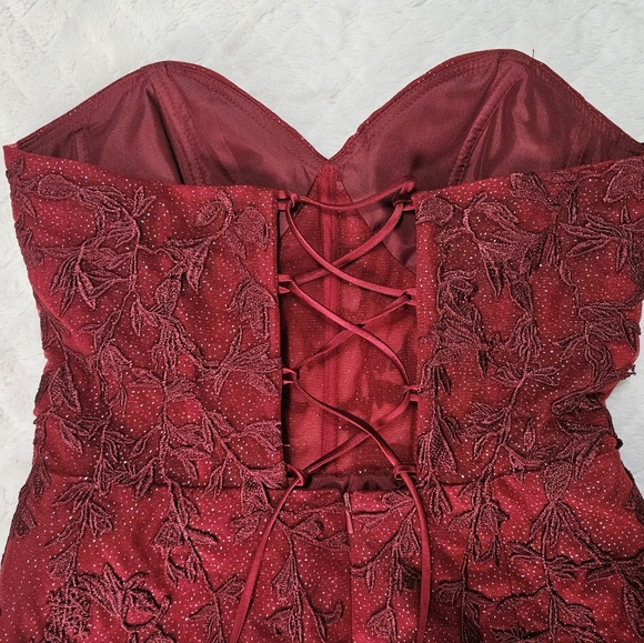Lace Sweetheart Mermaid Sheath Applique Corset Back Burgundy Dress Size 8 - Picture 5 of 6